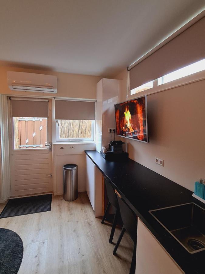 Studio Baarn With Patio, Airco, Pantry, Bedroom, Bathroom, Privacy - Amsterdam, Utrecht Exterior foto